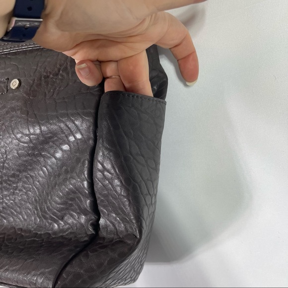 ThirtyOne Jewell Purse, in like new condition! Pretty Grey Color! - Picture 4 of 7